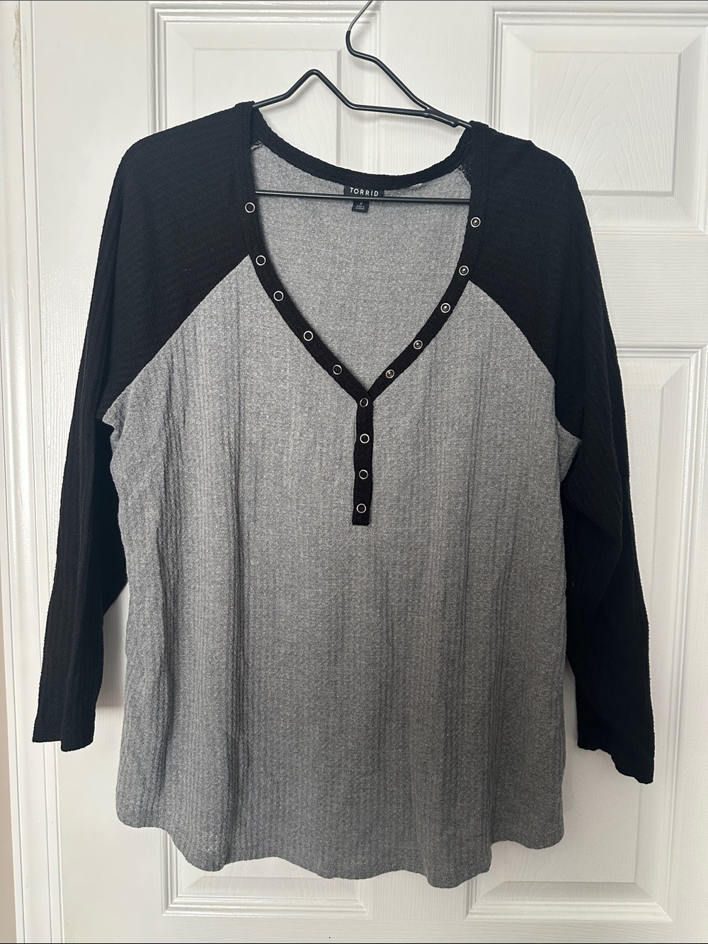 torrid Black & Gray Raglan Henley Long Sleeve Top